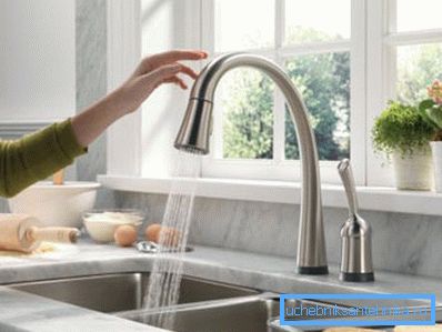 Сэнсарныя краны на кухні таксама не рэдкасць Сэнсарныя краны на кухні таксама не рэдкасць