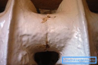 Сляды працёку на месцы адукацыі мікротрэшчыны Сляды працёку на месцы адукацыі мікротрэшчыны