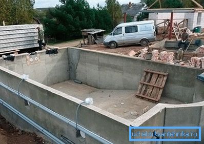 Збудаванне бетоннага басейна Збудаванне бетоннага басейна