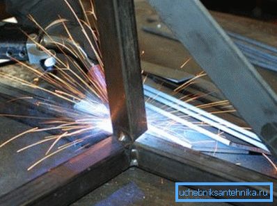Зварное злучэнне дазваляе атрымаць максімальна трывалае злучэнне Зварное злучэнне дазваляе атрымаць максімальна трывалае злучэнне