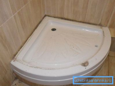 Так і мусіць быць усталяваны поддон. Так і мусіць быць усталяваны поддон.