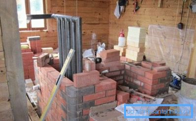 Цеплаабменнік размяшчаецца ў печы яшчэ на этапе будаўніцтва Цеплаабменнік размяшчаецца ў печы яшчэ на этапе будаўніцтва