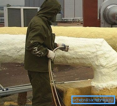 Трубы для ацяплення ў ізаляцыі з пенаполіурэтану