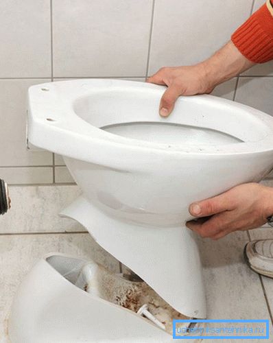 Прыбіраем стары сантэхнічны прыбор