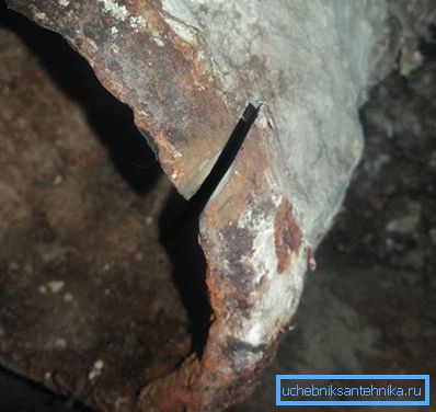 2756 Выдаліце пакінутыя ўчасткі каналізацыйнай трубы