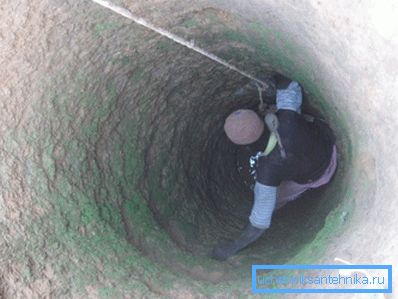 Паглыбленне крыніцы спецыялістамі Паглыбленне крыніцы спецыялістамі