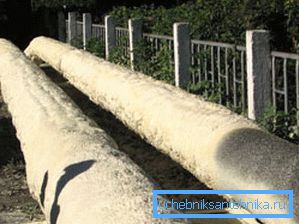 Уцяпленне труб пеноизолом Уцяпленне труб пеноизолом
