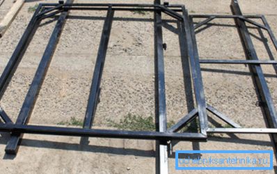Вароты з профільнай трубы сваімі рукамі ў працэсе вырабу