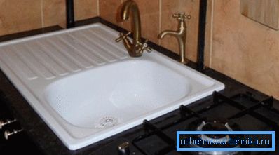 Выбар кухоннай мыйкі з сталі пакрытай пластом эмалі Выбар кухоннай мыйкі з сталі пакрытай пластом эмалі