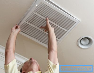 Выхады вентыляцыі можна аформіць дэкаратыўнымі рашоткамі