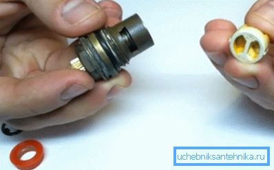 Вымаем керамічную пару разам са штоком