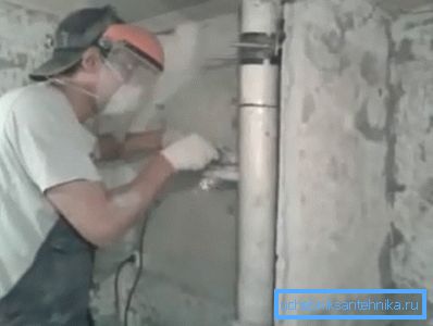 Выразаем кавалак старога стояка