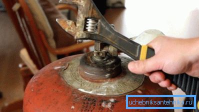 Замена балона сваімі рукамі
