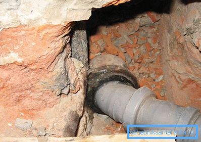 2755 Замена чыгуннага калена на пластыкавае