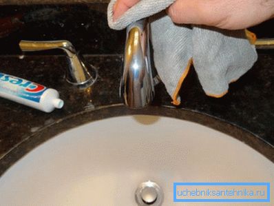 Зубная паста - гэта яшчэ і нядрэннае чысціць сродак Зубная паста - гэта яшчэ і нядрэннае чысціць сродак